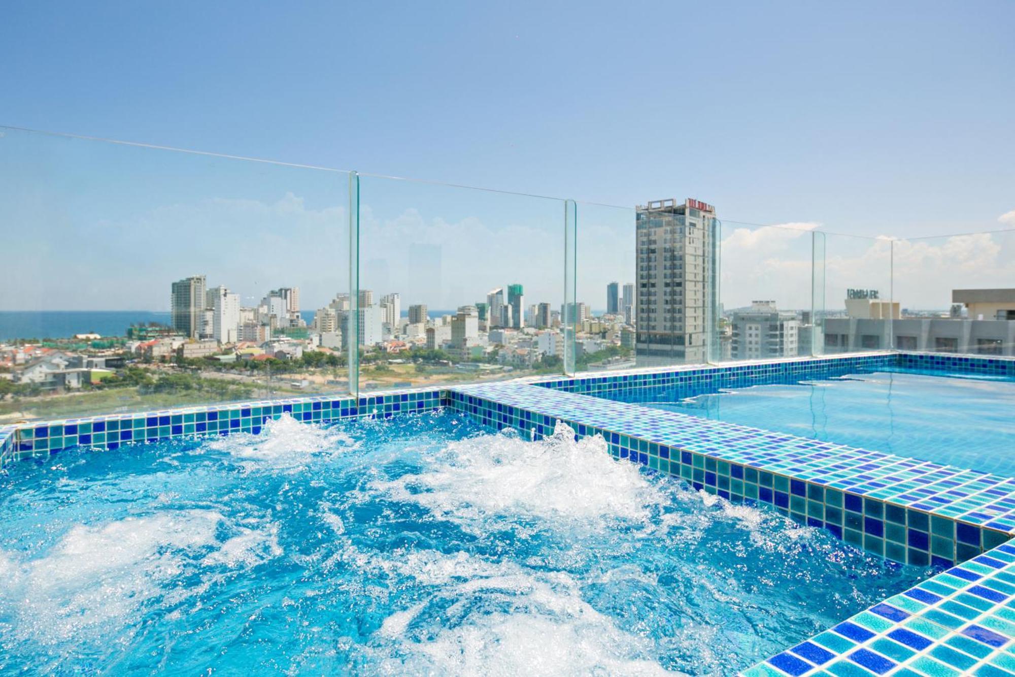 Bliss Luxury Hotel Da Nang Luaran gambar